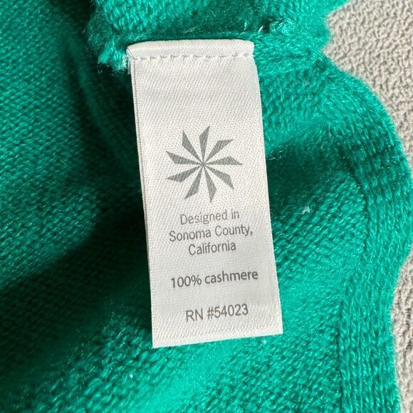 ATHLETA 100% Cashmere Turtleneck Surrey Sweater Size S Peridot Green - Picture 11 of 16
